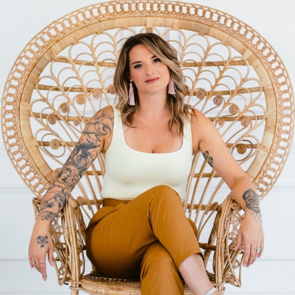 Meet your Posher, Aletha - Picture 1 of 1